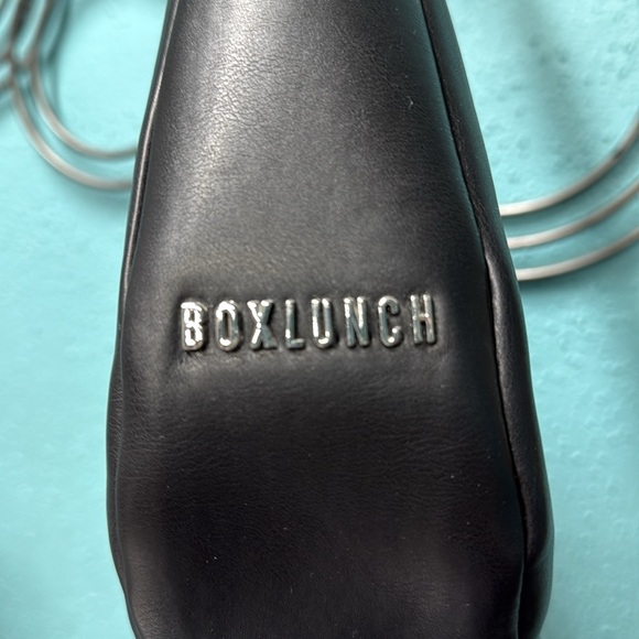 Hello Kitty BoxLunch Shoulder Bag - Picture 2 of 4